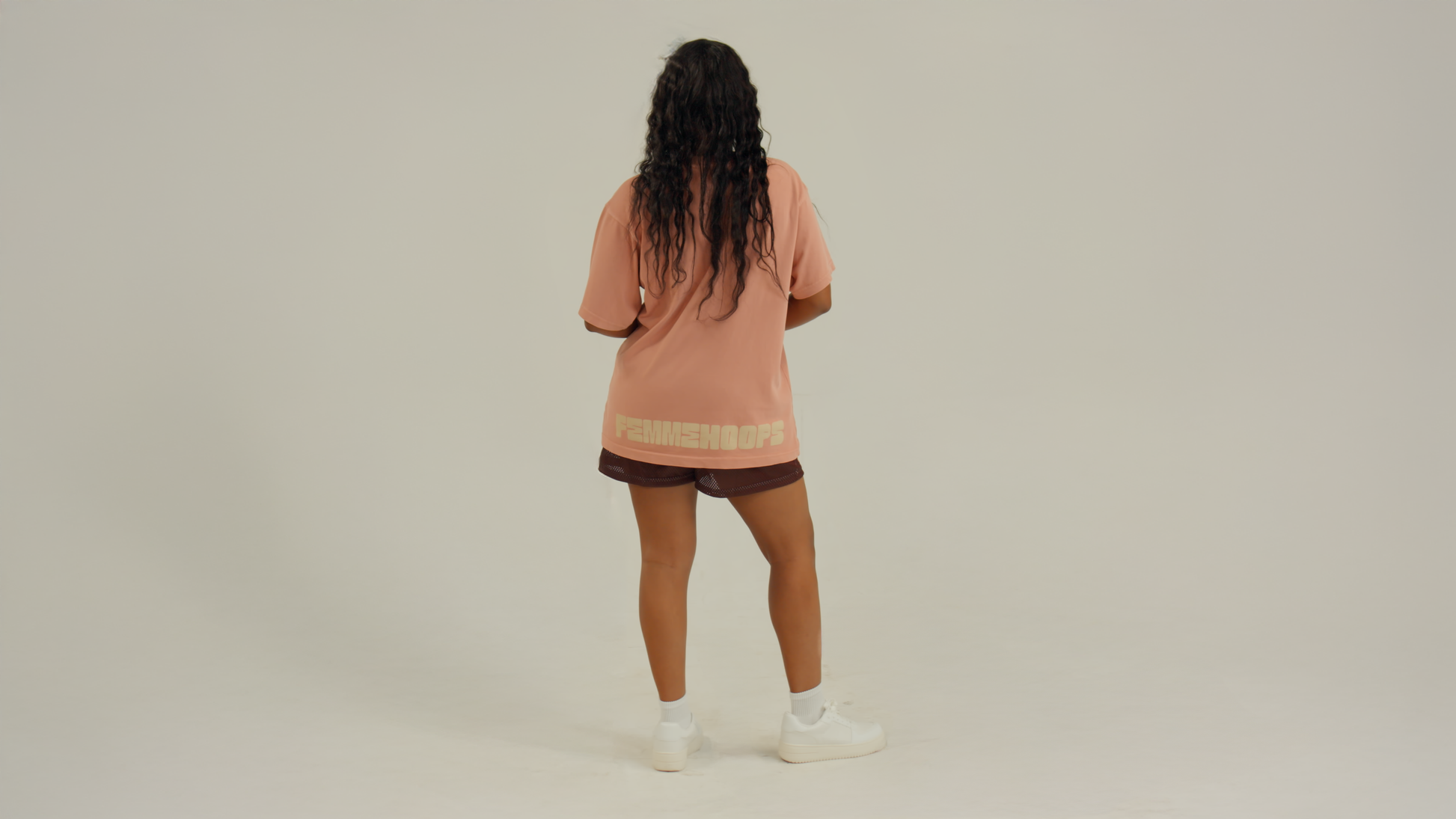 Model is 5'6 wearing size M